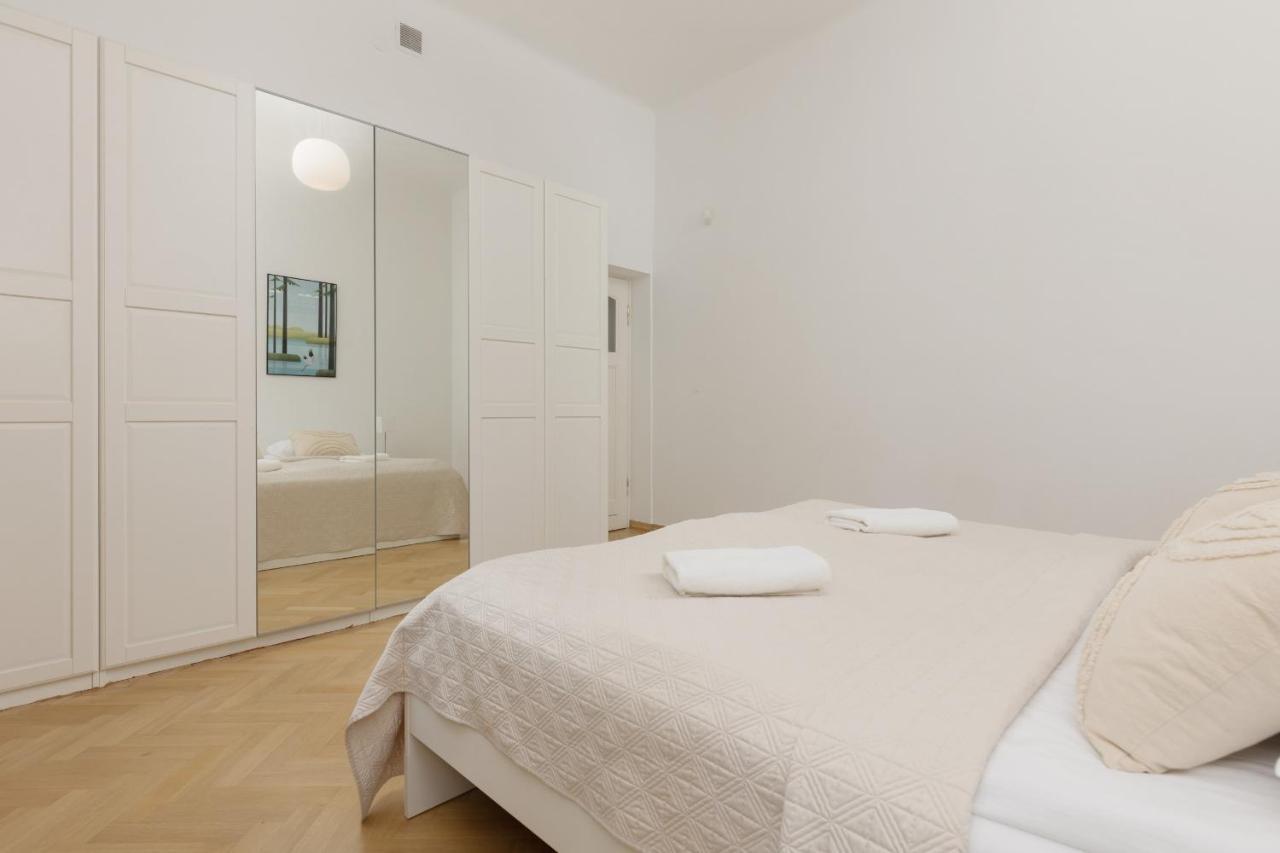 Family Apartment Freta Warsaw Old Town By Noclegi Renters Extérieur photo
